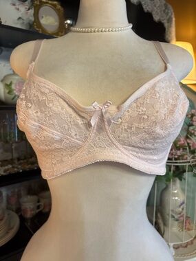 Vintage Lace Comfort Bra in Baby Pink - Gentle Everyday Support